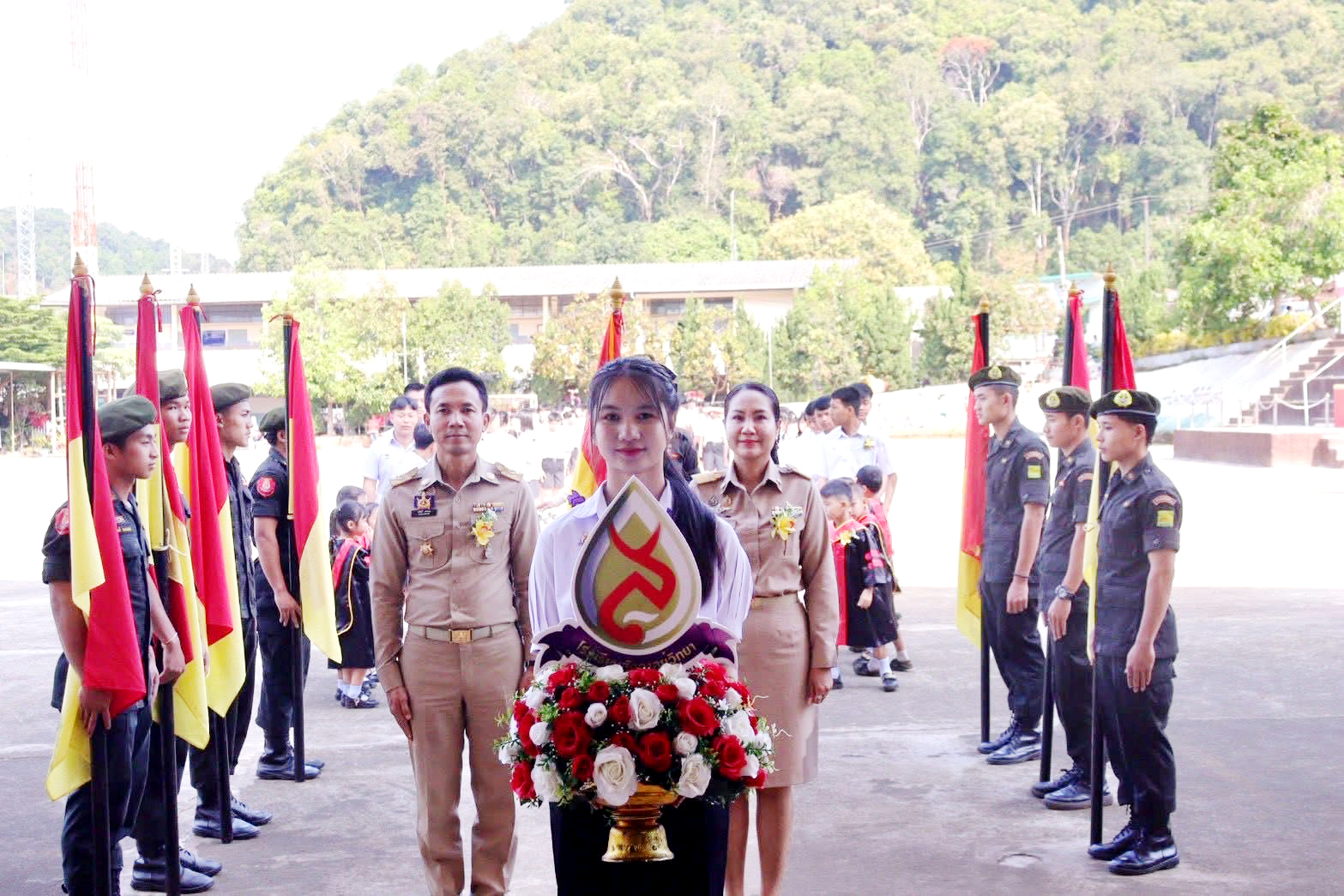 อบอุ่น แทนใจ โรงเรียนสังวาลย์วิทยา จัดพิธีปัจฉิมนิเทศนักเรียนปีการศึกษา 2568