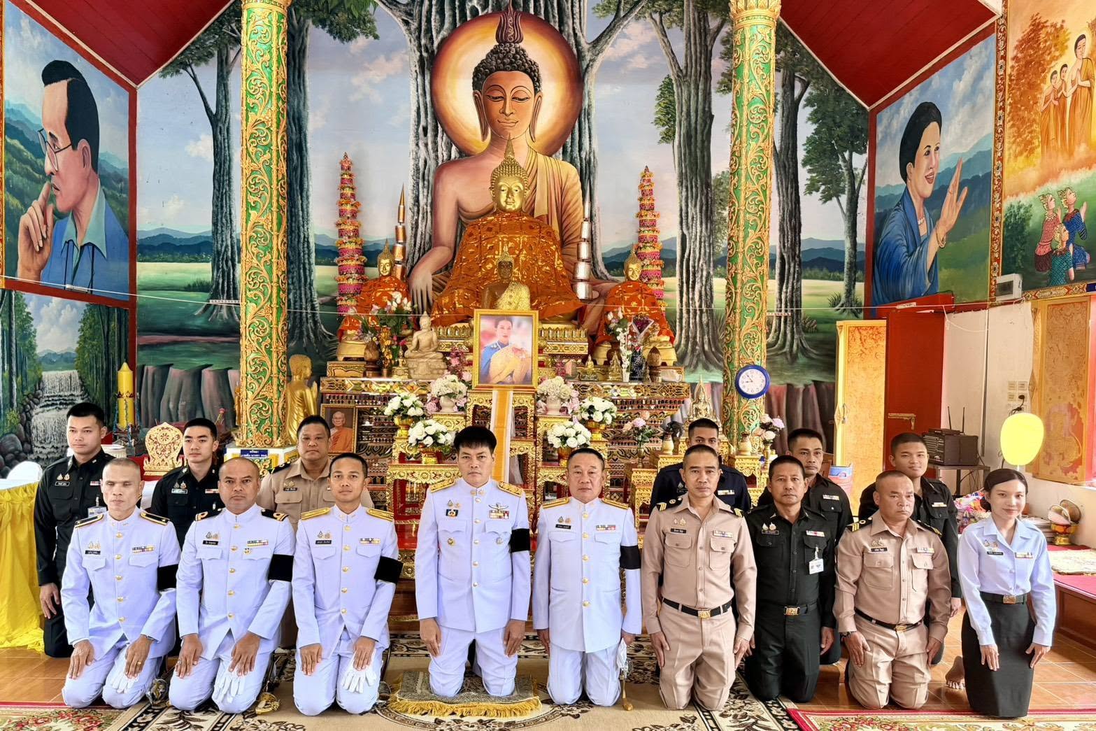 หน่วยพัฒนาการเคลื่อนที่ 36 ร่วมพิธีถวายน้ำสรงพระศพ เบื้องหน้าพระรูป สมเด็จพระเจ้าลูกเธอ เจ้าฟ้าพัชรกิติยาภา นเรนทิราเทพยวดี กรมหลวงราชสาริณีสิริพัชร มหาวัชรราชธิดา ณ วัดคอนผึ้ง อำเภอสบเมย