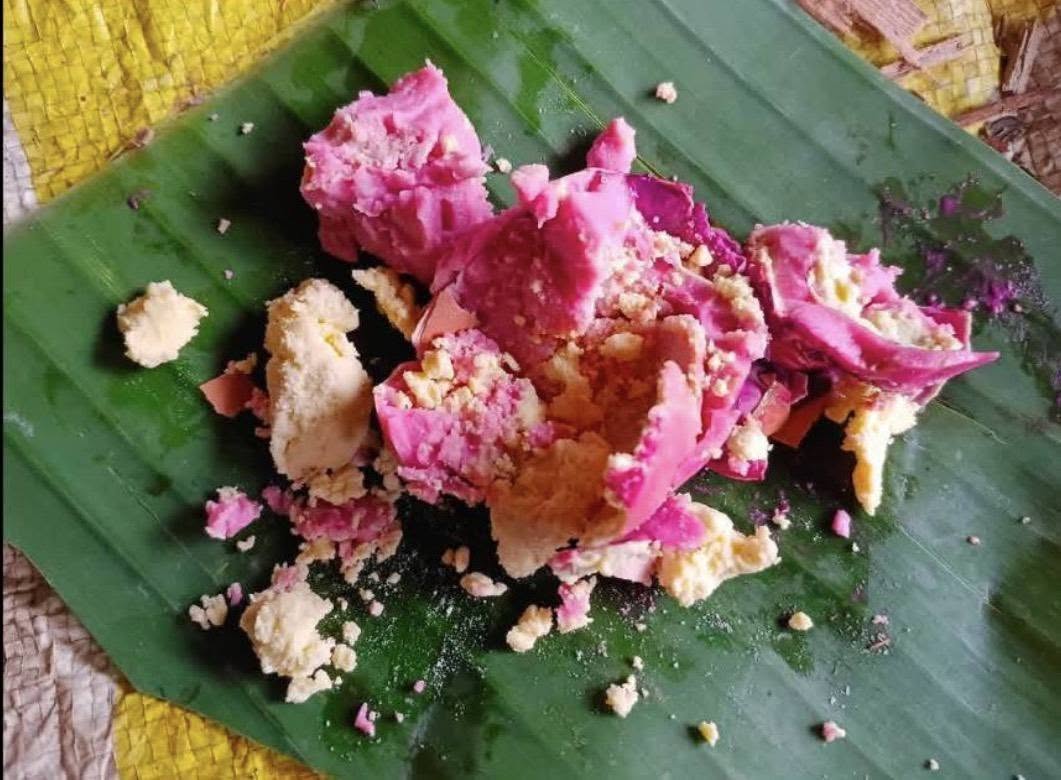 แม่สะเรียงลุยตรวจ! เจอไข่ต้มเปลี่ยนสี "ขาวเป็นชมพู-แดง" สาธารณสุขสั่งห้ามกินเด็ดขาด