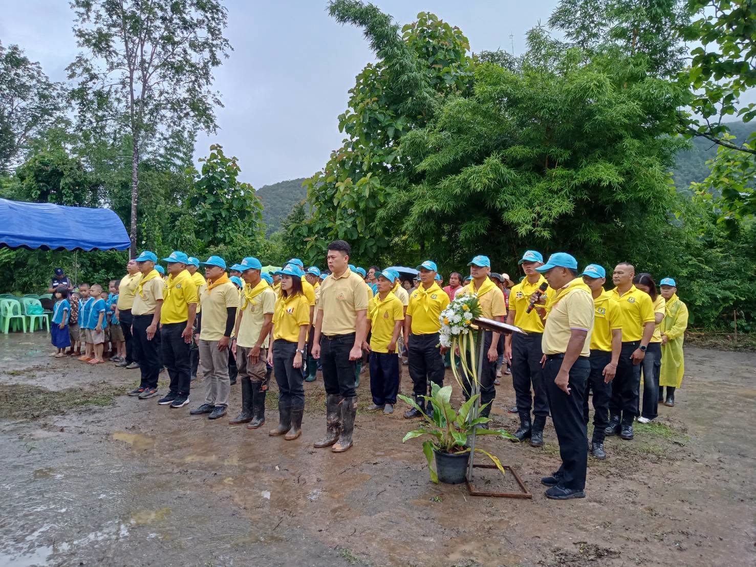 ศูนย์พัฒนาโครงการหลวงแม่ลาน้อย ร่วมใจปลูกป่าเฉลิมพระเกียรติ เพิ่มพื้นที่สีเขียวอย่างยั่งยืน 